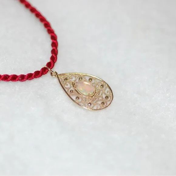 Filigree Gold Opal pendant - Picture 1 of 4